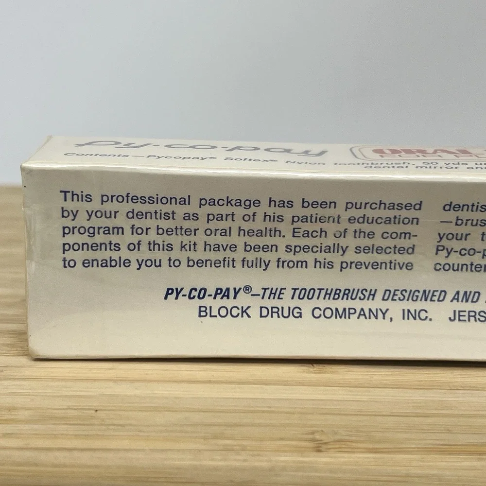 Vintage Py‎ co Pay Nylon Softex Toothbrush Dental Floss Dental Mirror Plaque